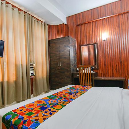 Fabhotel Prime The Rivlet Mg Road คูร์เคาน์ ภายนอก รูปภาพ